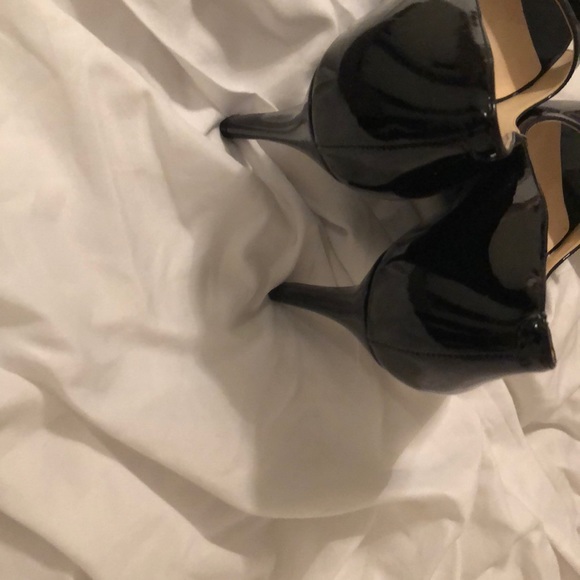 Heels - Picture 3 of 3